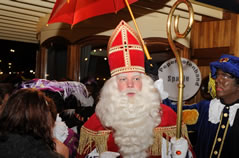 Sinterklaas en de swing pieten van de pepernotenband